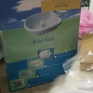 Foot Bath With Detoxifying Array